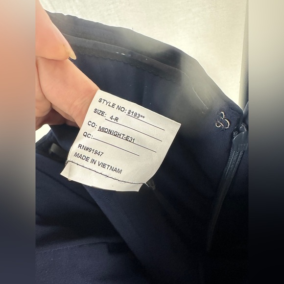 Social Bridesmaids Navy Strapless V-Neck Chiffon Trumpet Gown Size 4 NWT - Picture 9 of 14